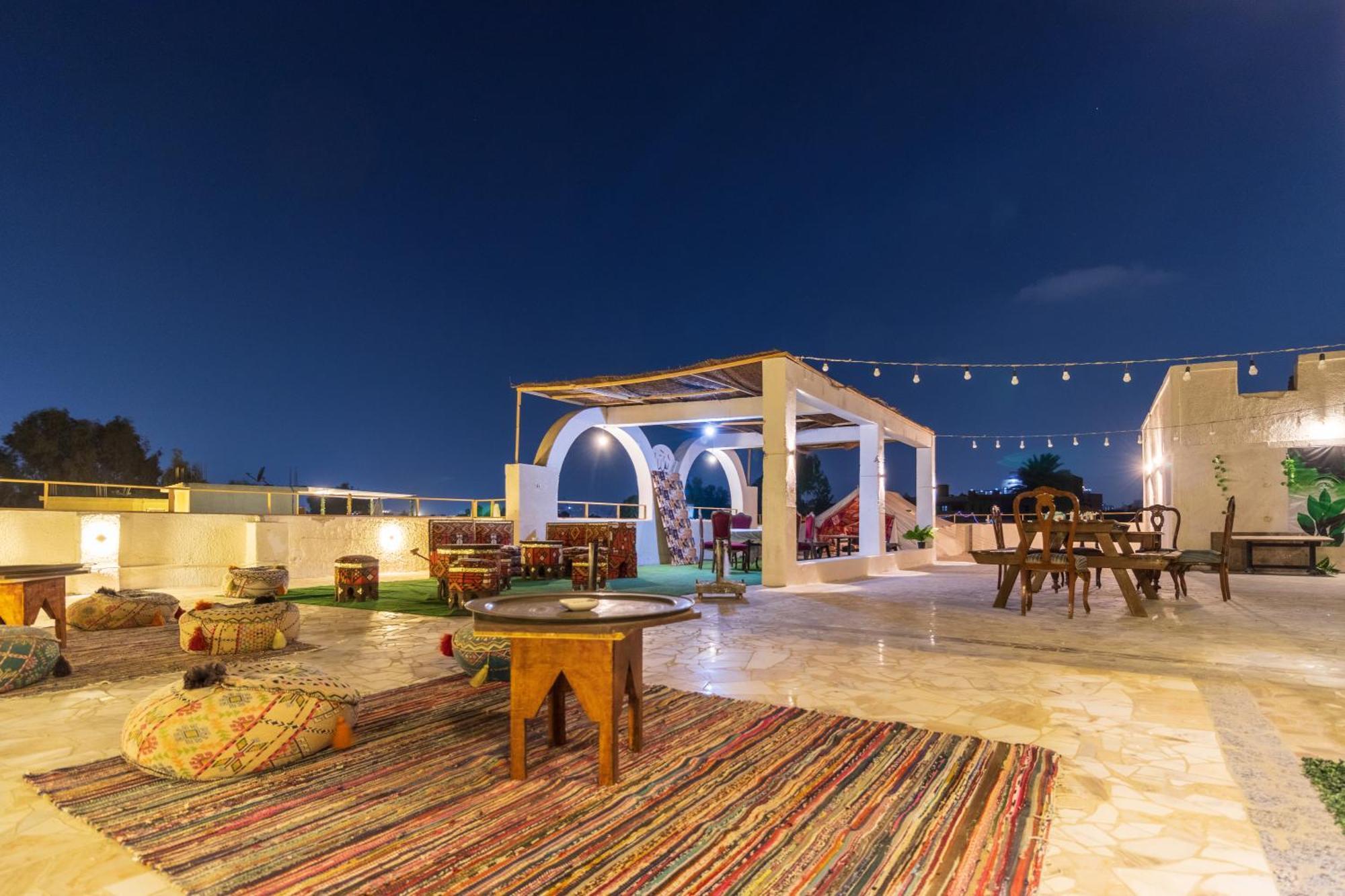 The Grand Pyramids View Hotel Kafret el-Gabal Eksteriør billede