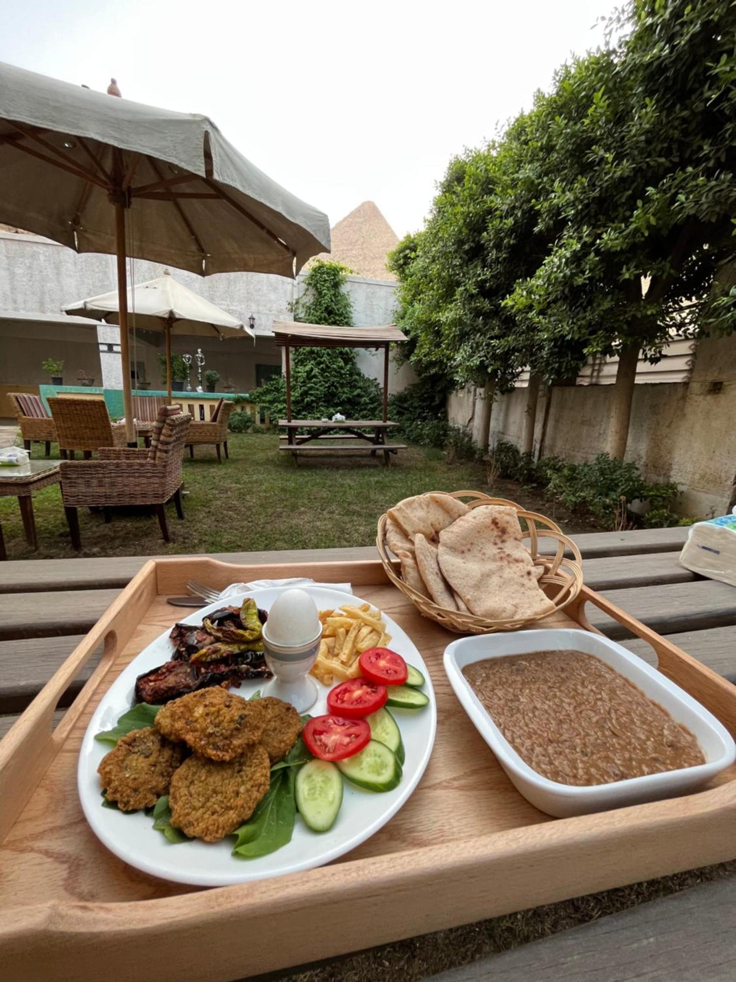 The Grand Pyramids View Hotel Kafret el-Gabal Eksteriør billede