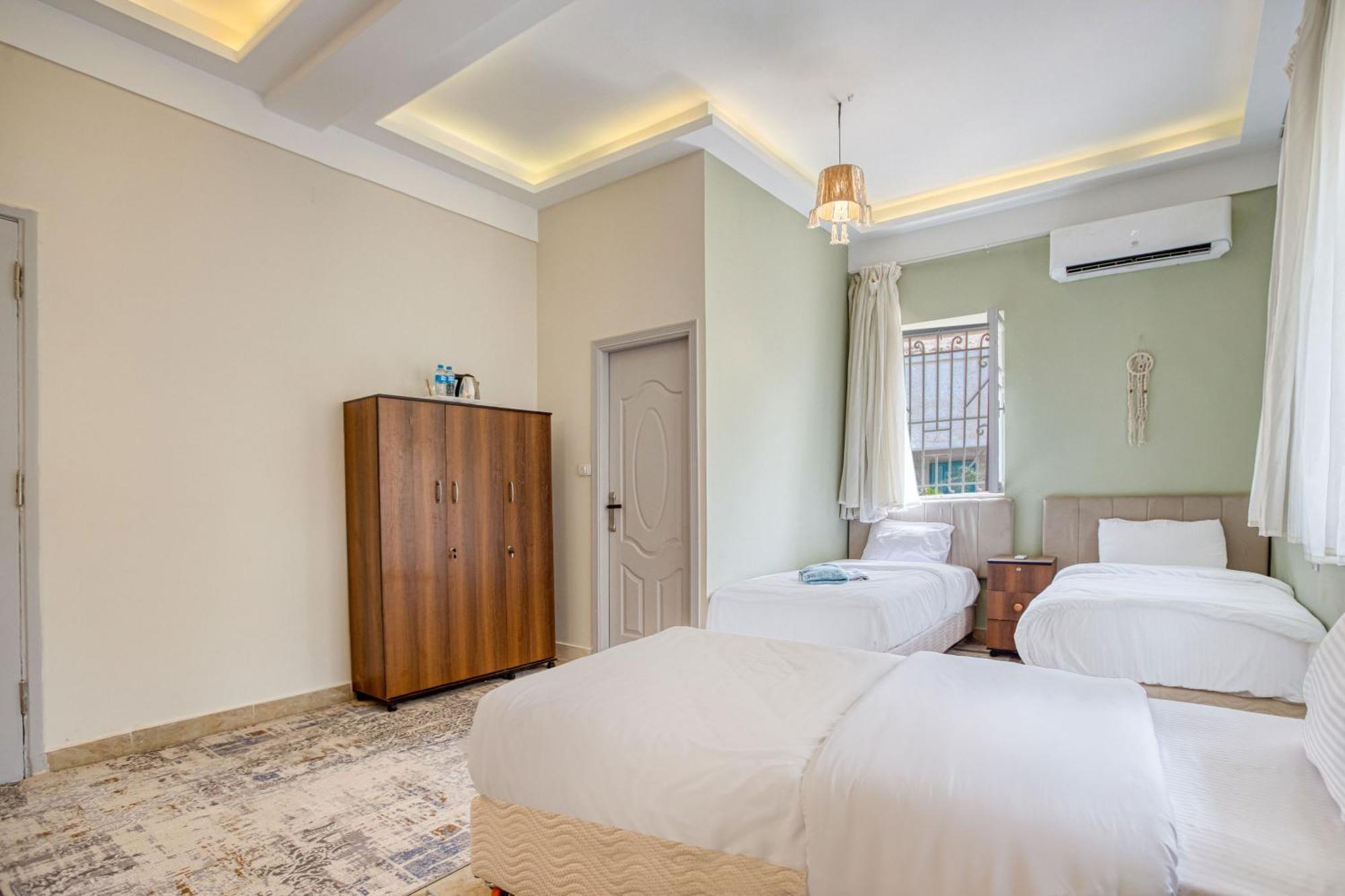 The Grand Pyramids View Hotel Kafret el-Gabal Værelse billede