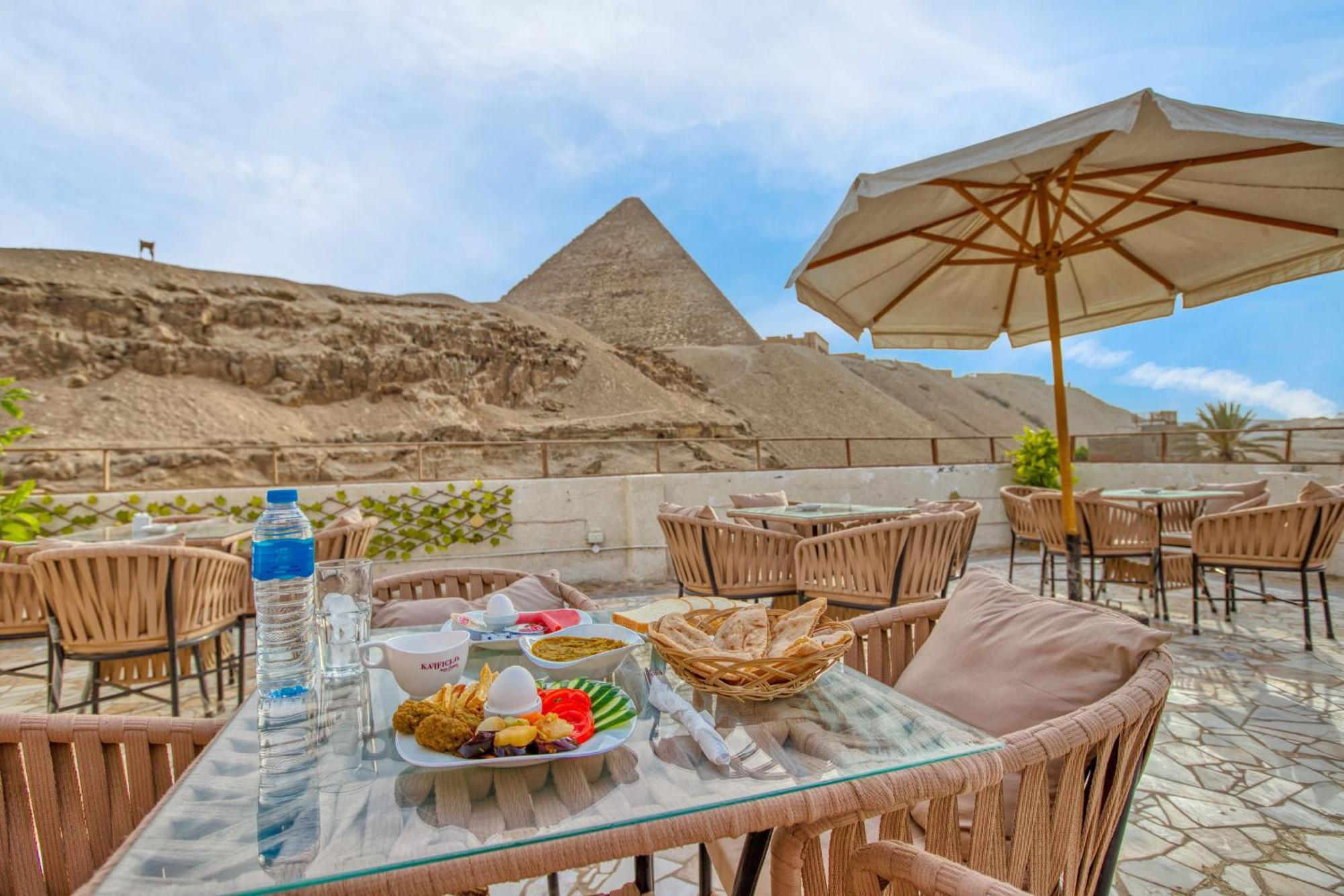 The Grand Pyramids View Hotel Kafret el-Gabal Eksteriør billede