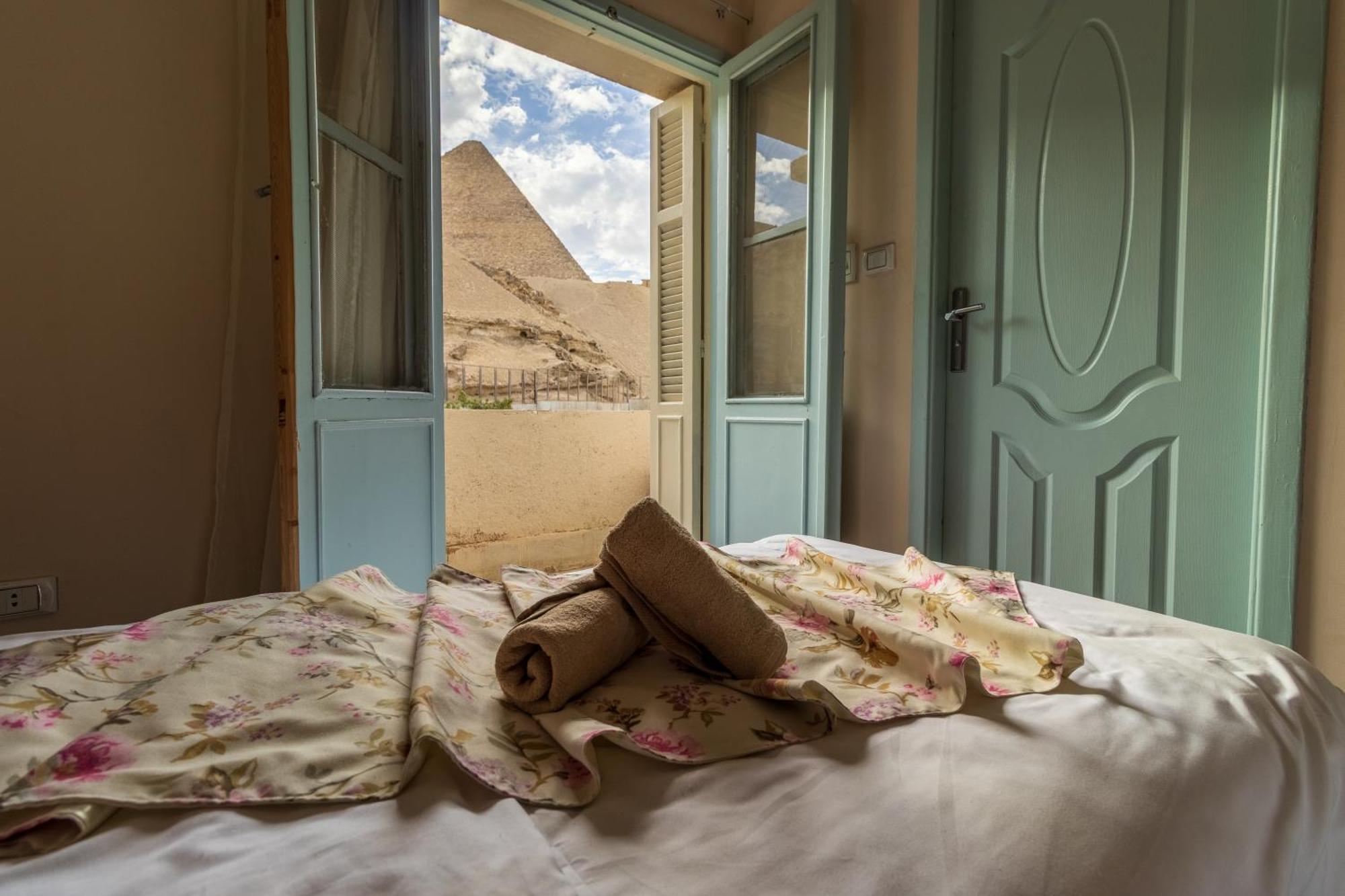 The Grand Pyramids View Hotel Kafret el-Gabal Værelse billede