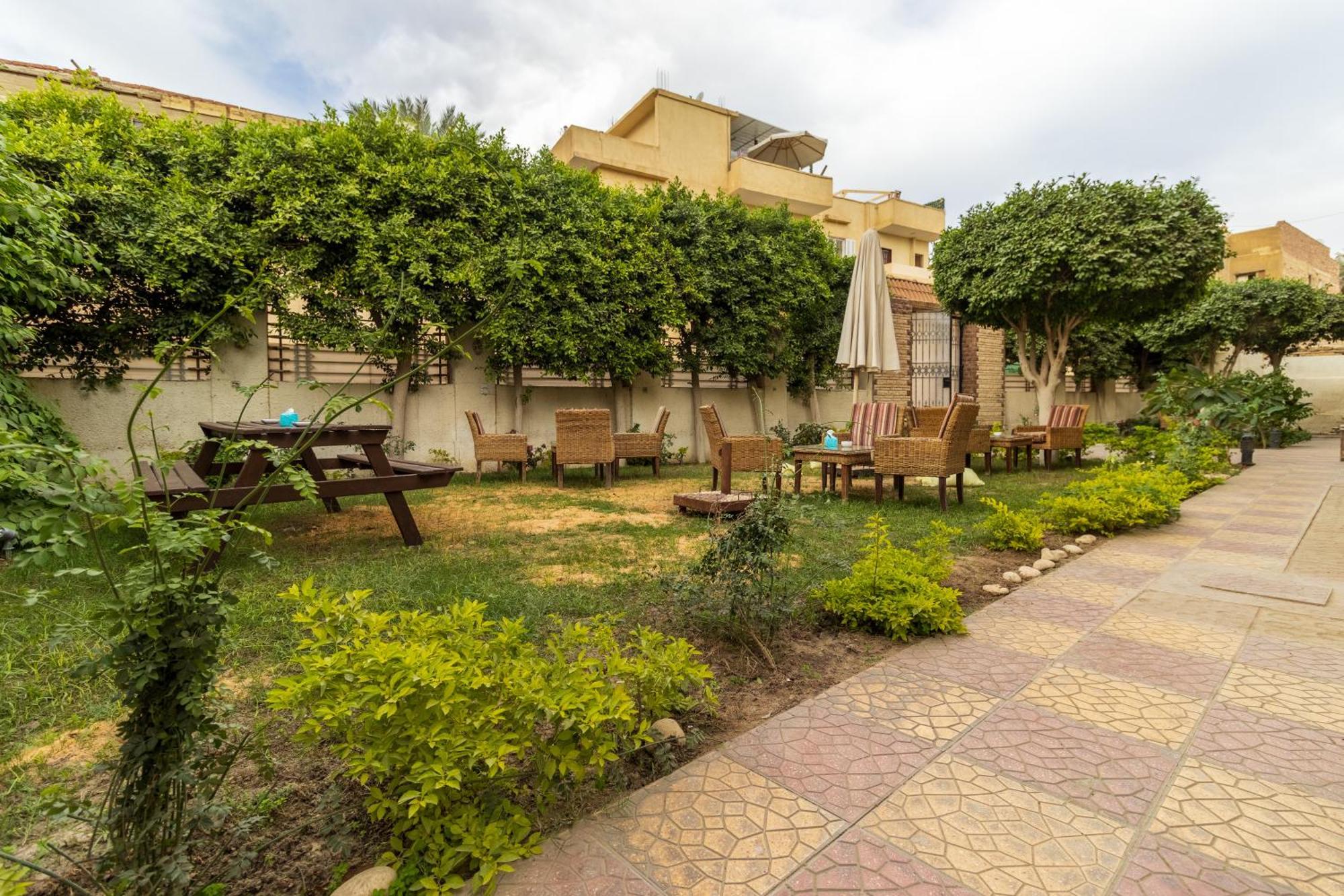 The Grand Pyramids View Hotel Kafret el-Gabal Eksteriør billede